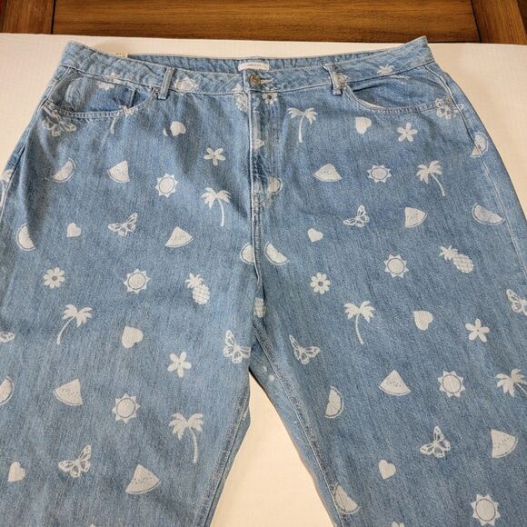 Forever 21 Printed Denim Plus Size 90's Fit Denim Jeans - Size 20 NWT - Picture 2 of 6